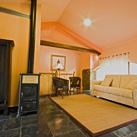 Hostal La Searila Seares Exterior foto