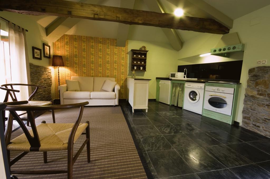 Hostal La Searila Seares Habitación foto