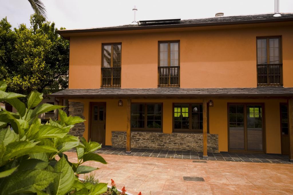 Hostal La Searila Seares Exterior foto