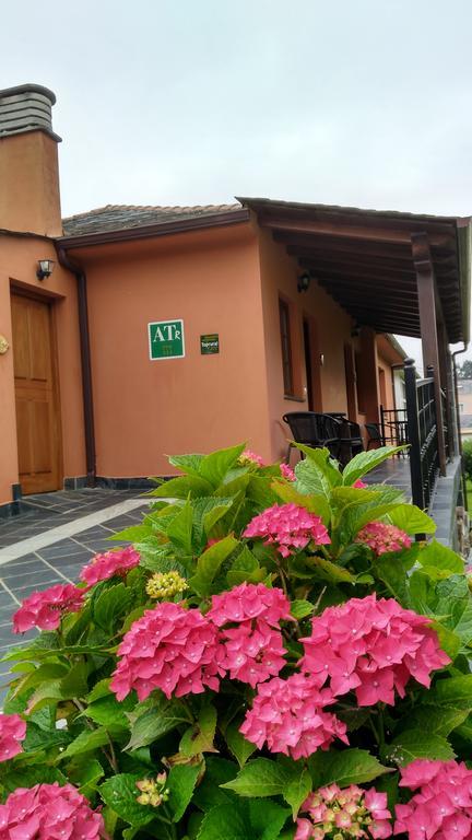 Hostal La Searila Seares Exterior foto